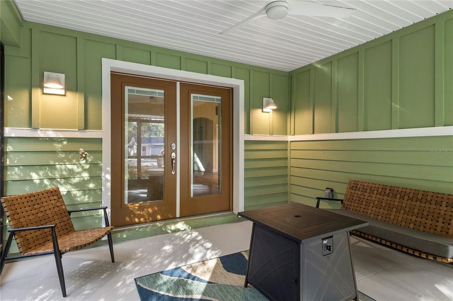 Exterior details and patio area of a home in , Palm Coast (Image 20).