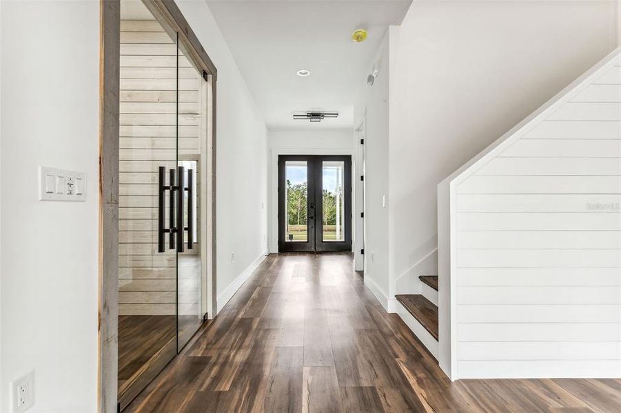 Spacious, unfurnished interior of a new home in , Tampa (Image 22).