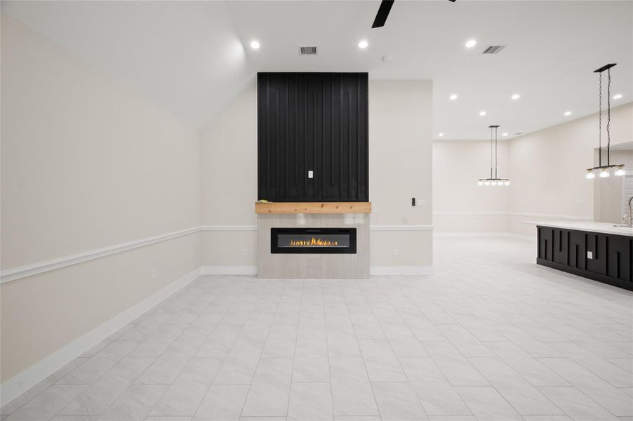 Spacious, unfurnished interior of a new home in , Porter (Image 32).