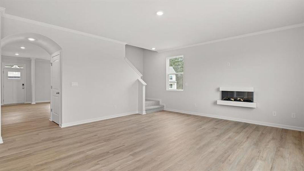 Spacious, unfurnished interior of a new home in , Dallas (Image 16).