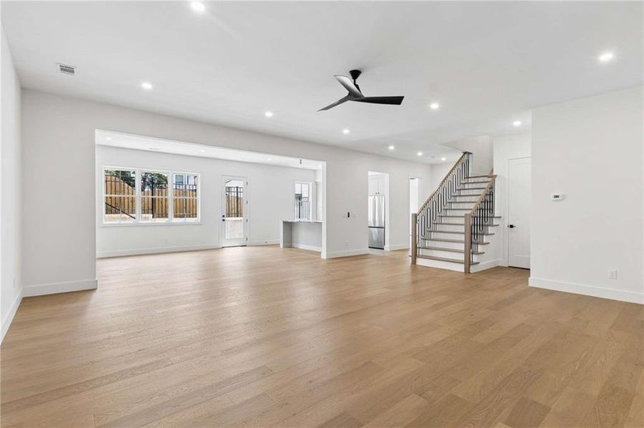 Spacious, unfurnished interior of a new home in , Brookhaven (Image 23).