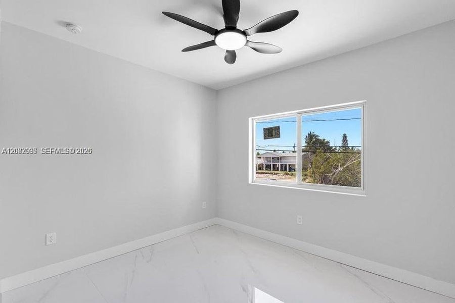 Spacious, unfurnished interior of a new home in , Big Pine Key (Image 11).