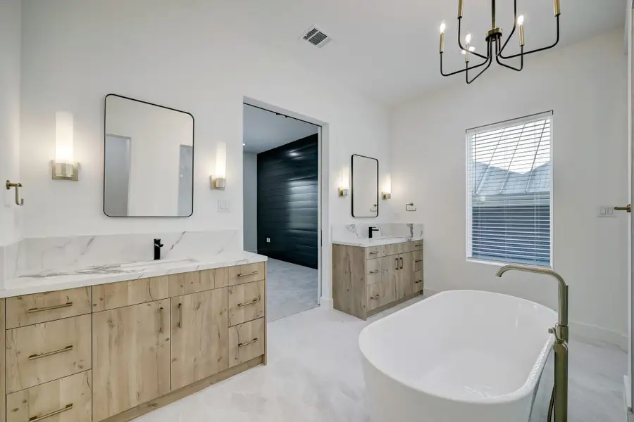 Image 5 of a home in . Image 5 of a home in .