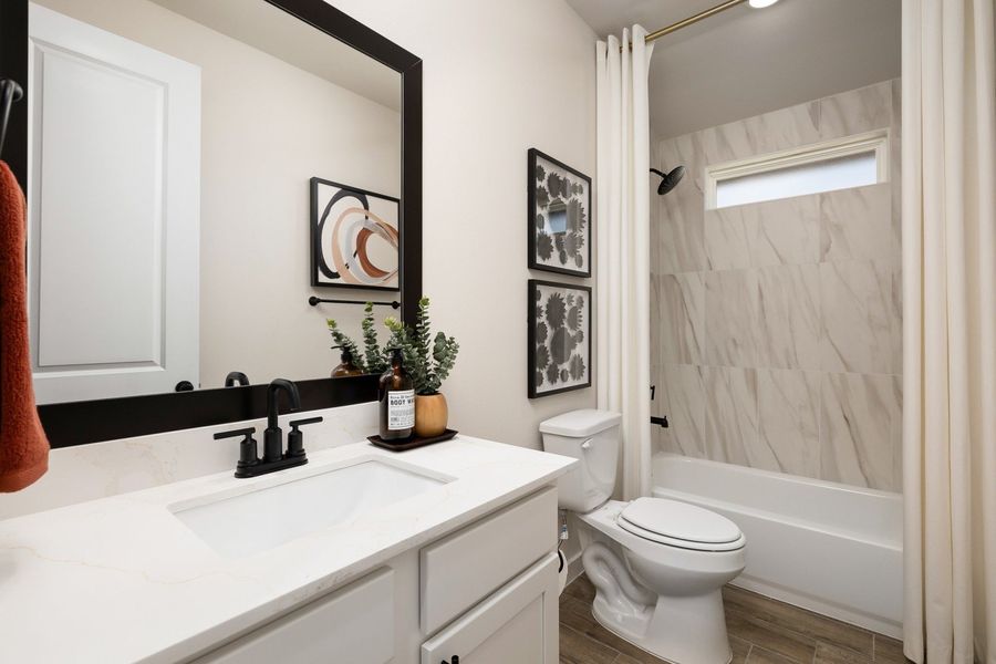 Representative furnished interior of a home built from the Duranta by Hakes Brothers in The Heights at Riverbend II, Brownsville (Image 15).