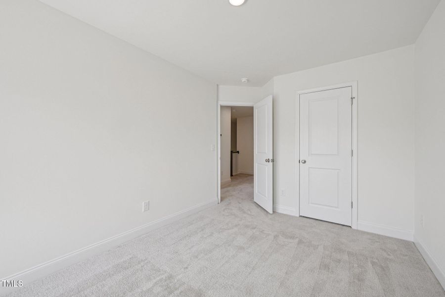 28-web-or-mls-Kensley Grv Ln-2406-028