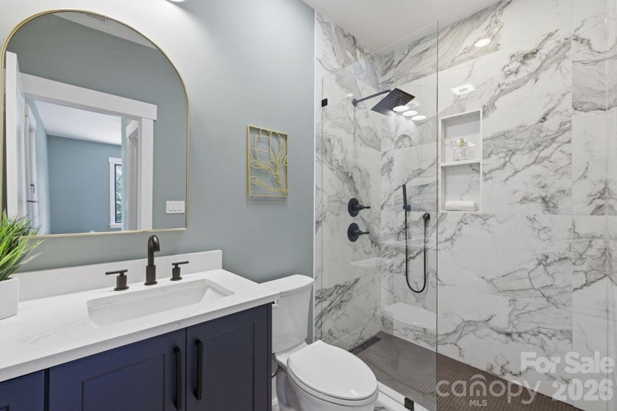 En-suite Three En-suite Three
