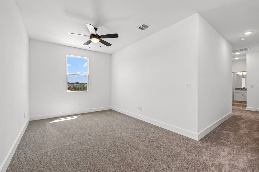 Spacious, unfurnished interior of a new home in Freedom at Anthem, Kyle (Image 22).