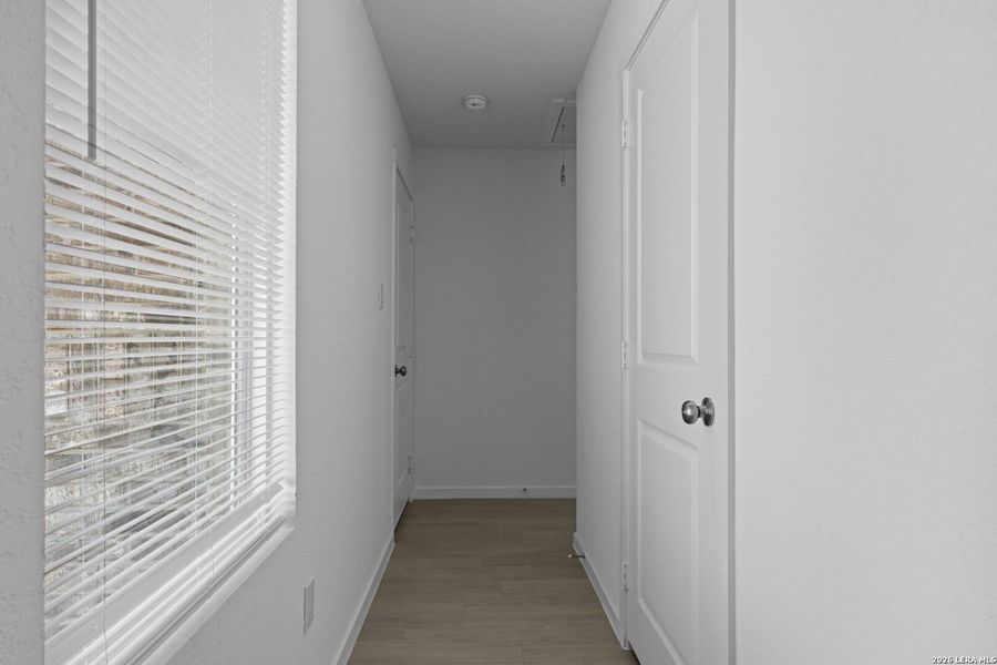 Spacious, unfurnished interior of a new home in Higdon Crossing, San Antonio (Image 11).