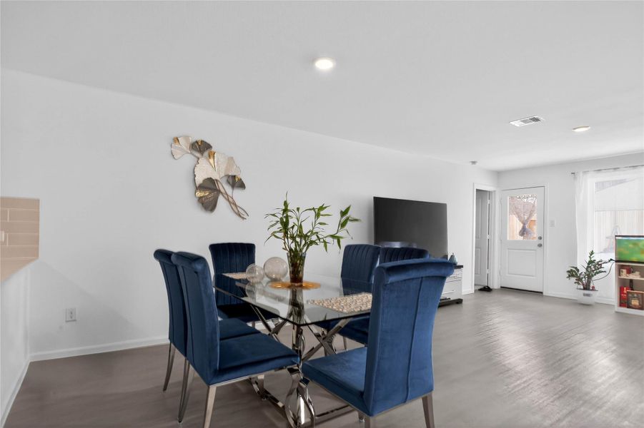 Furnished interior view inside a new home in Anniston, Katy (Image 8).