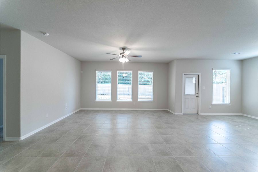 Spacious, unfurnished interior of a new home in Martha's Vineyard, Alvin (Image 20).