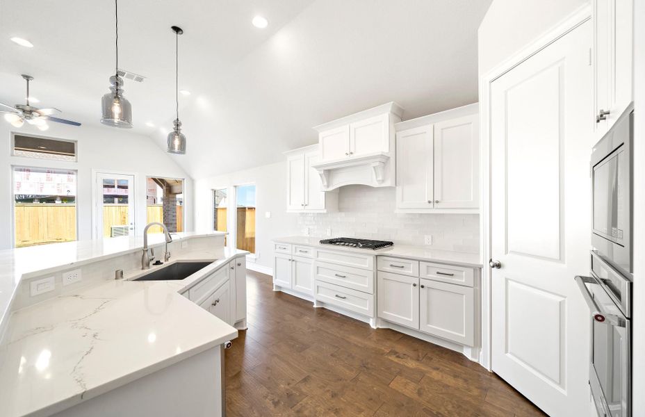 Image 2 of a home in Bridgeland 50'. Image 2 of a home in Bridgeland 50'.