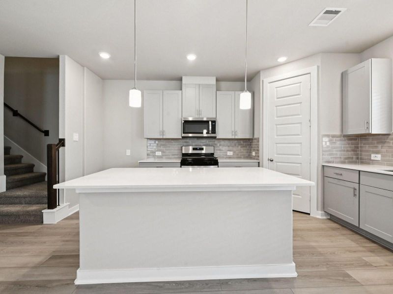 Photo is not of the actual home, but is an inspirational photo of builder’s model home and may depict options, furnishings, and/or decorator features that are not included Photo is not of the actual home, but is an inspirational photo of builder’s model home and may depict options, furnishings, and/or decorator features that are not included