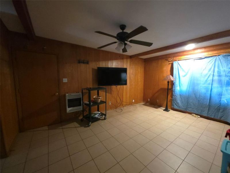 Image 27 of a home in . Image 27 of a home in .