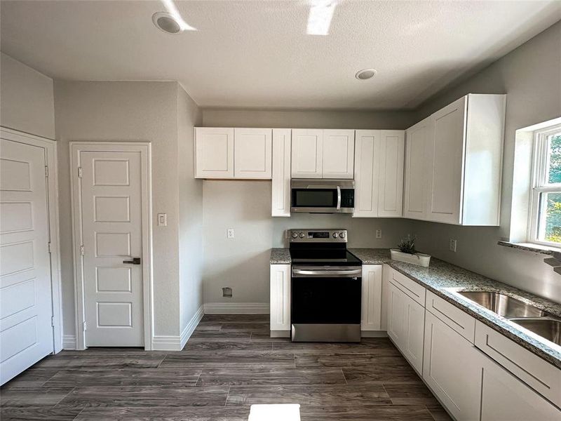 Furnished interior view inside a new home in , Lancaster (Image 4).