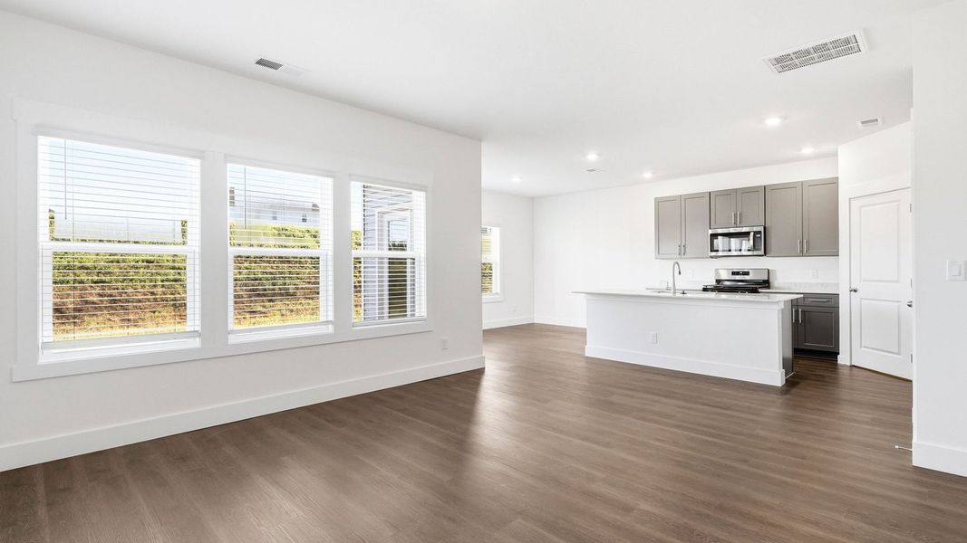 Spacious, unfurnished interior of a new home in Fieldcrest Acres, Blountville (Image 10). Spacious, unfurnished interior of a new home in Fieldcrest Acres, Blountville (Image 10).