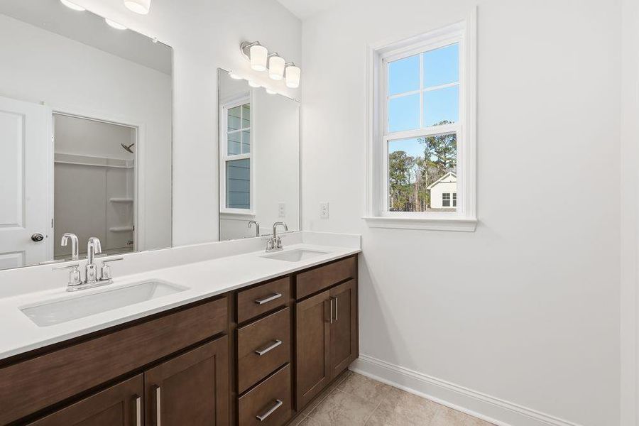 Furnished interior view inside a new home in Oakmead, Buford (Image 10).