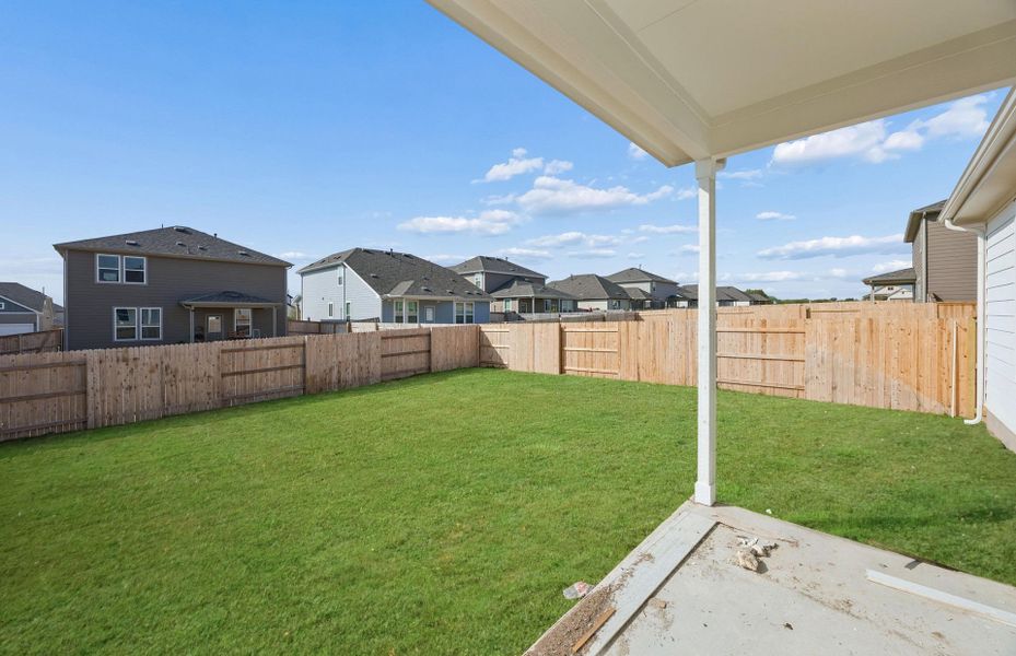 Exterior details and patio area of a home in Patterson Ranch, Georgetown (Image 20).