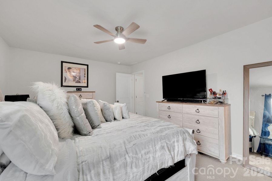 Furnished interior view inside a new home in Falls Cove at Lake Norman, Troutman (Image 39).