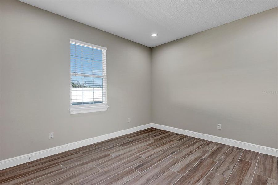 Spacious, unfurnished interior of a new home in , Summerfield (Image 26).