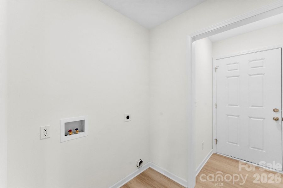 Spacious, unfurnished interior of a new home in , Rock Hill (Image 12).