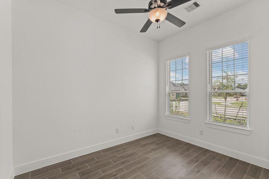 Representative unfurnished interior of a home built from the Rowen by Chesmar Homes in Brookewater 45's, Rosenberg (Image 15).
