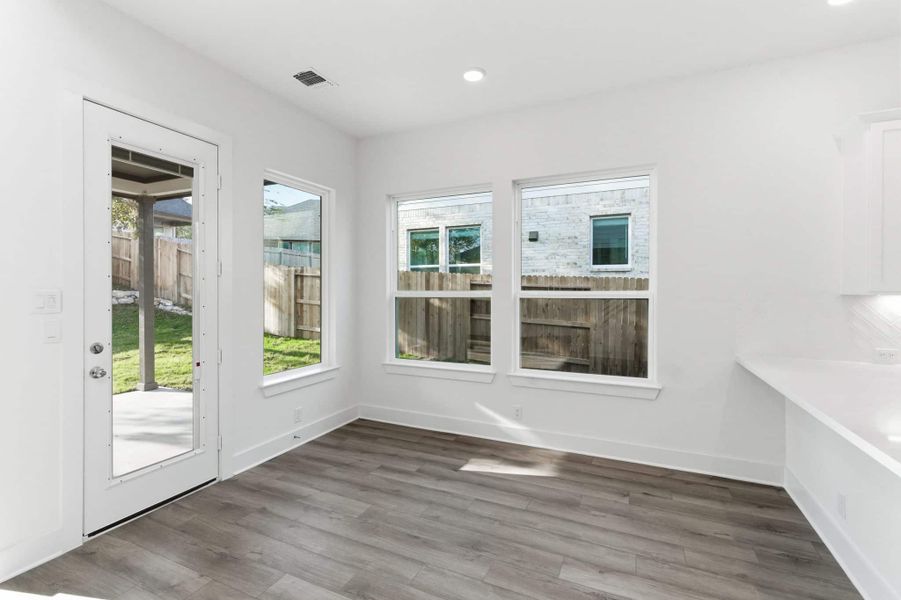 Spacious, unfurnished interior of a new home in Buffalo Crossing, Cibolo (Image 27). Spacious, unfurnished interior of a new home in Buffalo Crossing, Cibolo (Image 27).