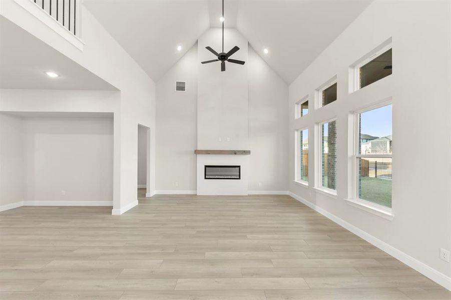 13. 1433 Kirkdale - Family