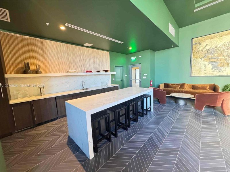 Community amenities in , Miami (Image 25).