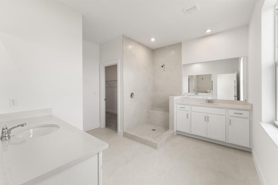 US_SEF_OCEANA_LOT 54_OWNERS BATH US_SEF_OCEANA_LOT 54_OWNERS BATH