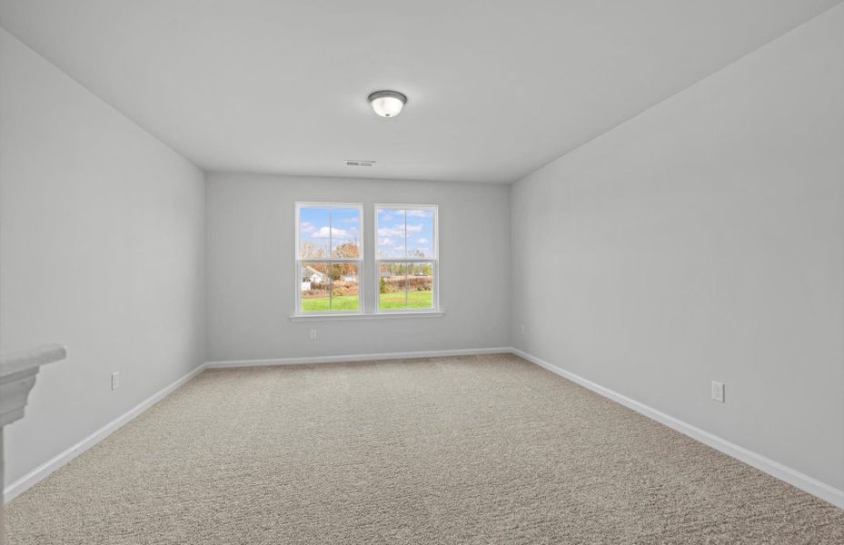 Spacious, unfurnished interior of a new home in Fox Hollow, Spartanburg (Image 28). Spacious, unfurnished interior of a new home in Fox Hollow, Spartanburg (Image 28).
