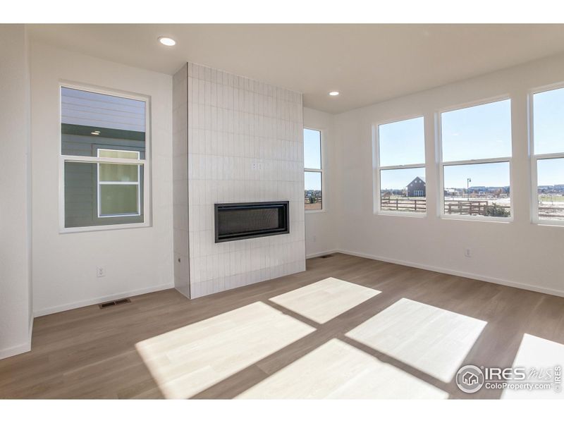 Spacious, unfurnished interior of a new home in Trailside Story Collection - Single Family Homes, Timnath (Image 25).