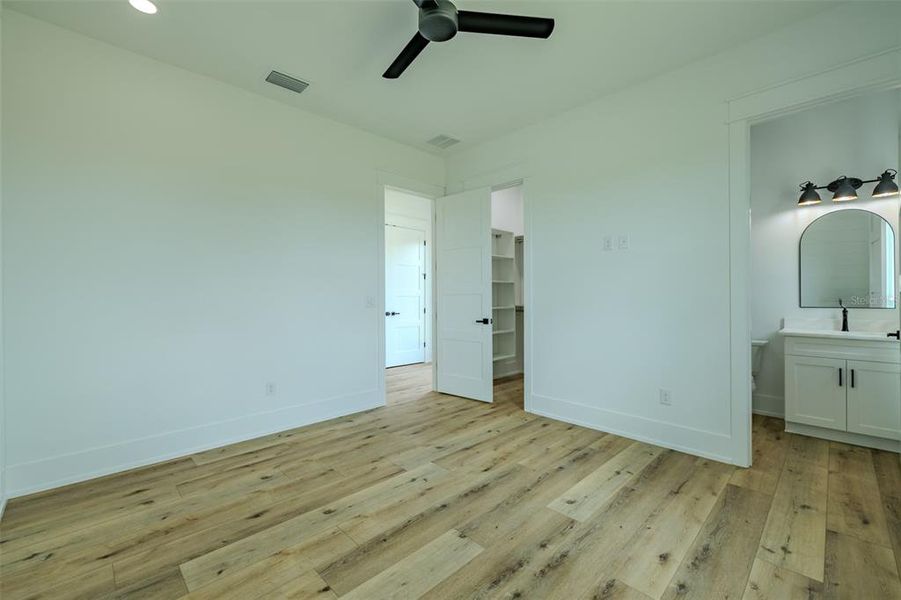 Spacious, unfurnished interior of a new home in , Lithia (Image 60).