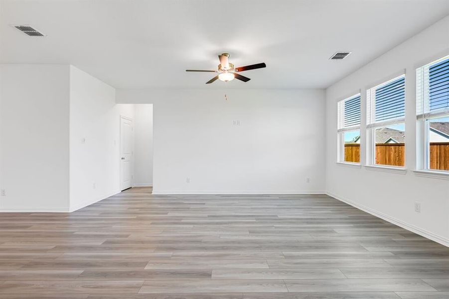 Spacious, unfurnished interior of a new home in River Ridge, Crandall (Image 26). Spacious, unfurnished interior of a new home in River Ridge, Crandall (Image 26).