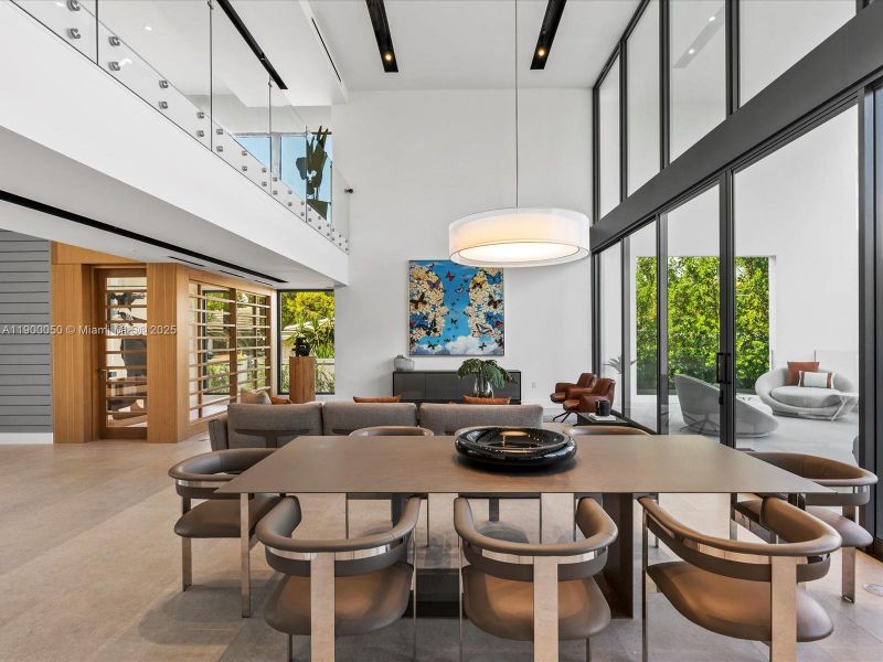 Community amenities in , Miami Shores (Image 64).