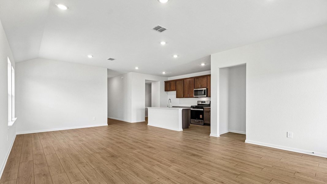 Spacious, unfurnished interior of a new home in Briarwood, Elgin (Image 15). Spacious, unfurnished interior of a new home in Briarwood, Elgin (Image 15).