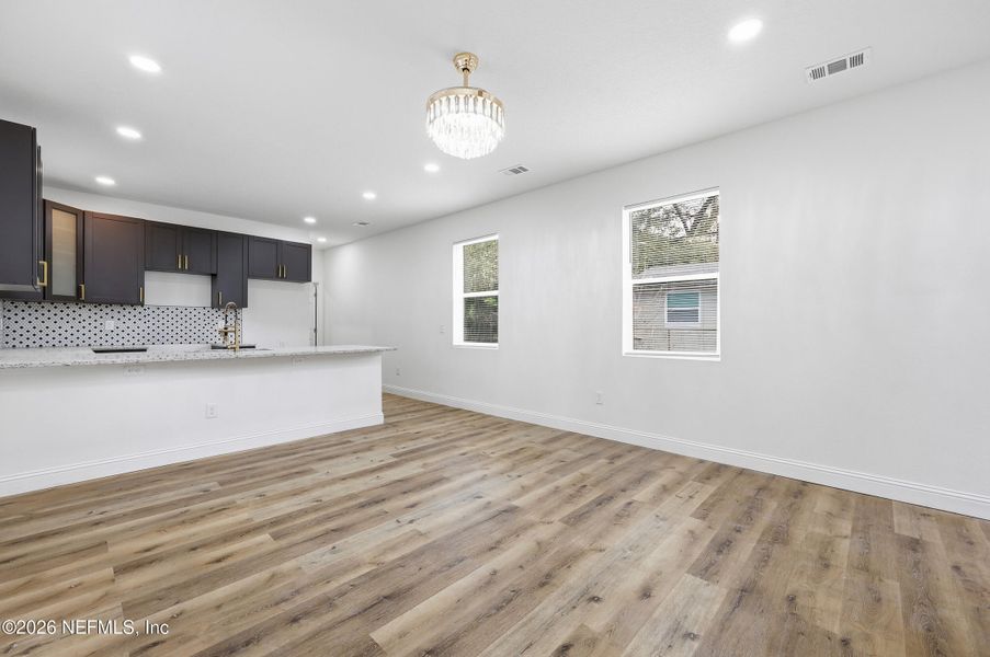 Spacious, unfurnished interior of a new home in , Jacksonville (Image 13).