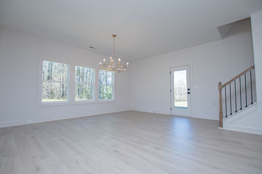 Spacious, unfurnished interior of a new home in The Reserve at Red Oaks, Carrollton (Image 25).