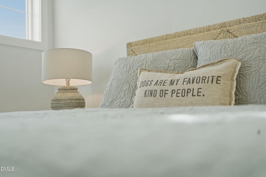 6CapeLn_Staged_2Bedroom