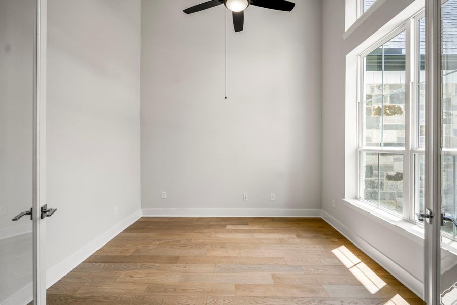 Spacious, unfurnished interior of a new home in The Woodlands Hills, Willis (Image 45). Spacious, unfurnished interior of a new home in The Woodlands Hills, Willis (Image 45).