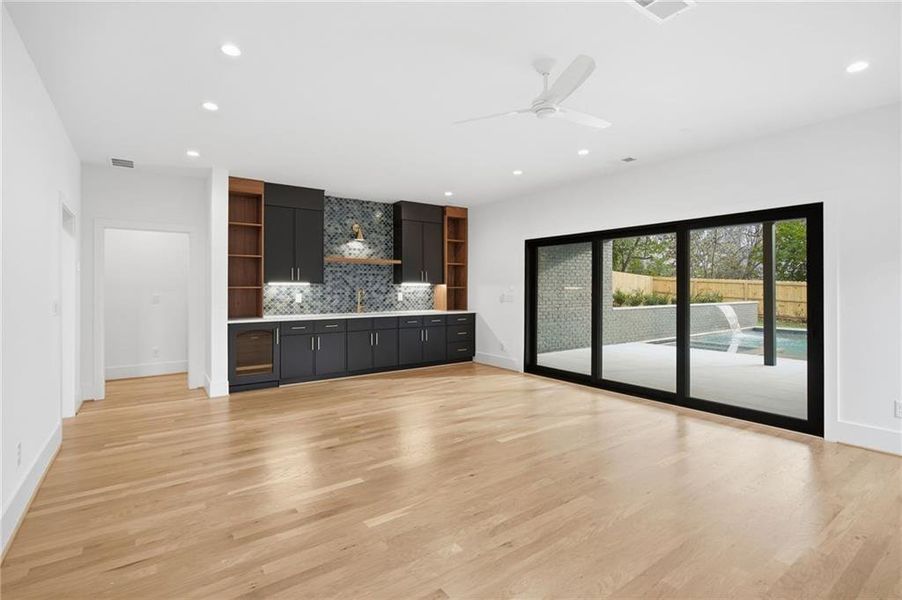 Spacious, unfurnished interior of a new home in , Atlanta (Image 48).