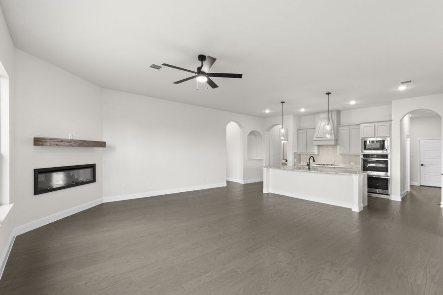 Spacious, unfurnished interior of a new home in Lovers Landing, Forney (Image 18). Spacious, unfurnished interior of a new home in Lovers Landing, Forney (Image 18).