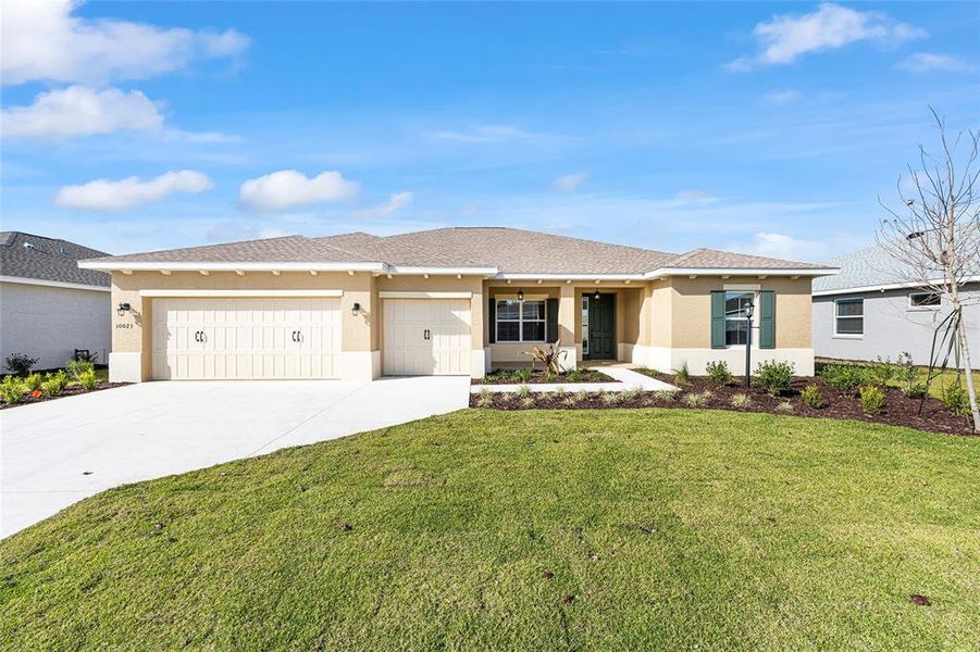 Front exterior of a new home in , Ocala, FL, highlighting curb appeal (Image 19).