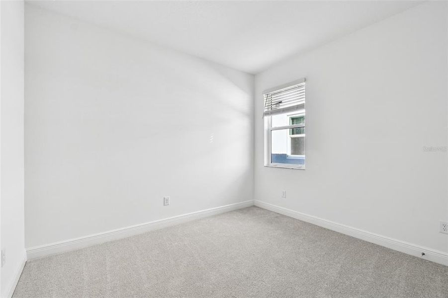 Spacious, unfurnished interior of a new home in Creeks Edge at Twin Rivers, Parrish (Image 32).