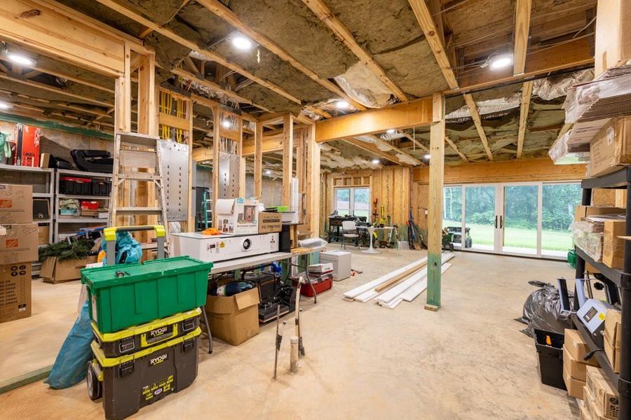 Community amenities in , Buford (Image 66).