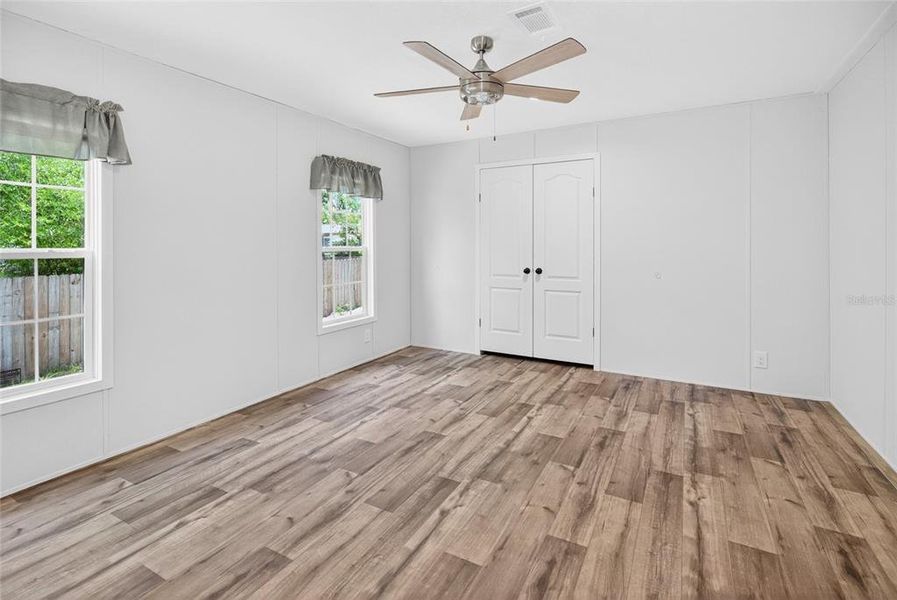 Spacious, unfurnished interior of a new home in , Brooksville (Image 19).