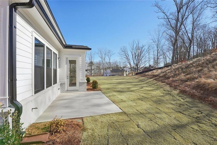 Exterior details and patio area of a home in Sterling Pointe, Cumming (Image 38).