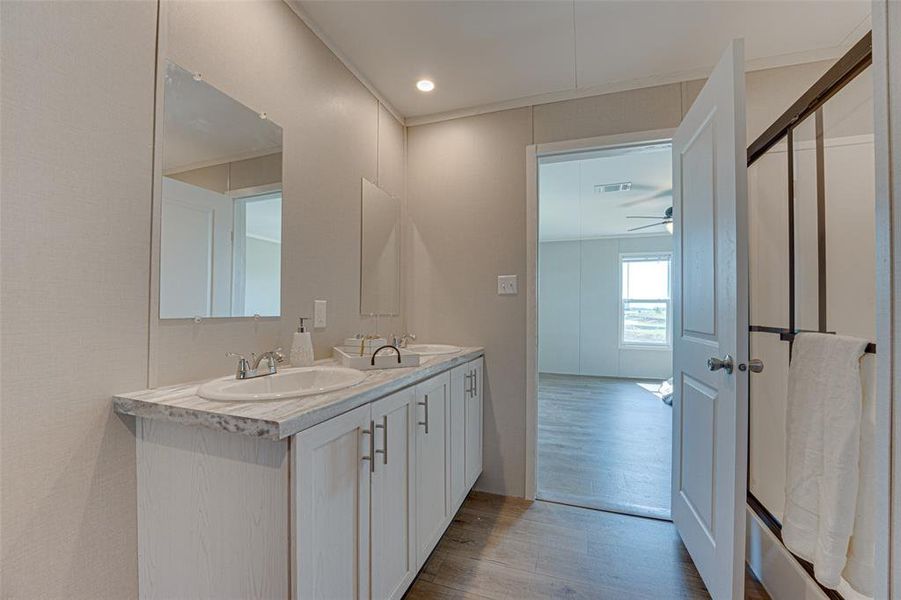 Furnished interior view inside a new home in , Ferris (Image 10).