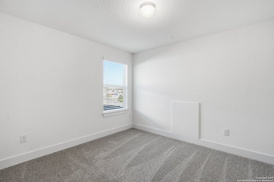 Spacious, unfurnished interior of a new home in Stillwater Ranch, San Antonio (Image 29). Spacious, unfurnished interior of a new home in Stillwater Ranch, San Antonio (Image 29).