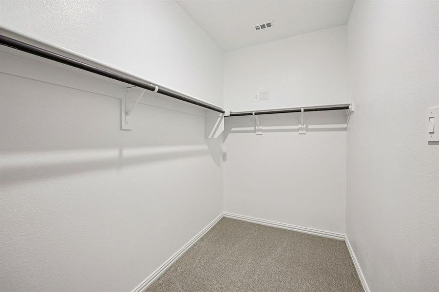 Photo is not of the actual home, but is an inspirational photo of builder’s model home and may depict options, furnishings, and/or decorator features that are not included.