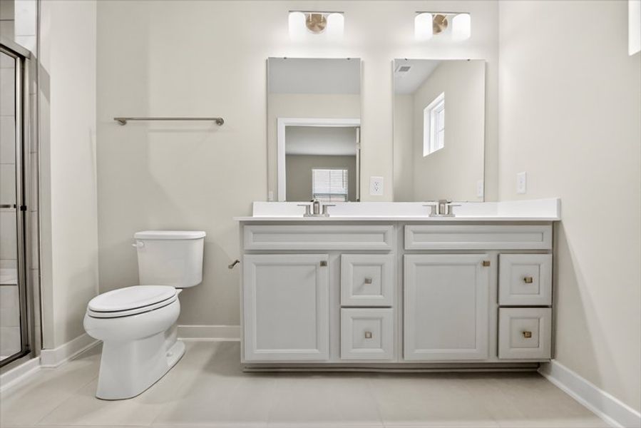 Furnished interior view inside a new home in Waverly Springs, Woodruff (Image 9).